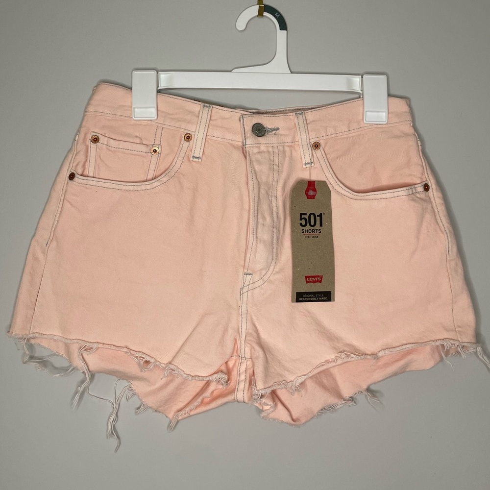 NWT Levi’s 100% Cotton High-Waisted Shorts